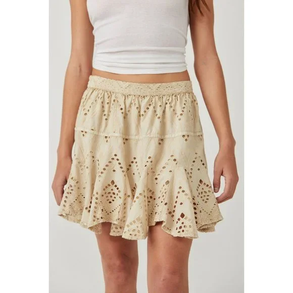 NWT FREE PEOPLE Serenity Mini Skort / Tea SIZE Large - Picture 2 of 12
